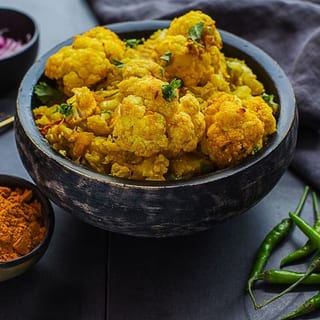 Gobi Aloo - Catering Tray | vegan, gf