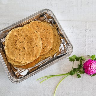 Pappadum with Chutney (serves 10)